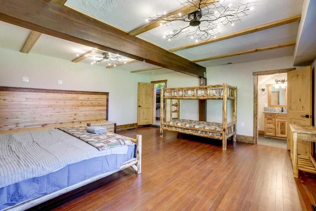 Photo of Bedroom in Echo Lake
