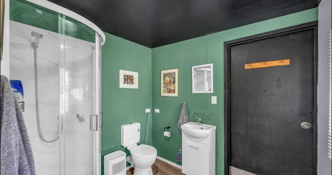 Photo of Bathroom in One Mile