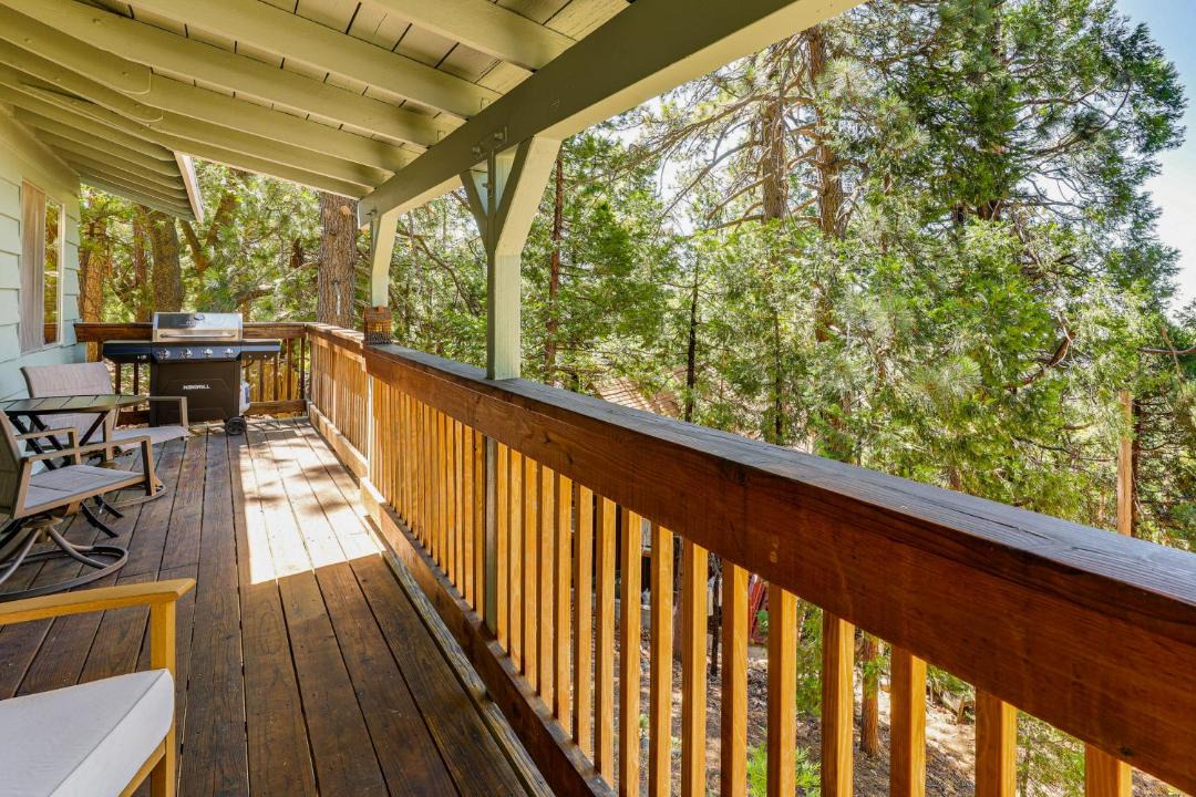 Photo of Patio Balcony in Running Springs