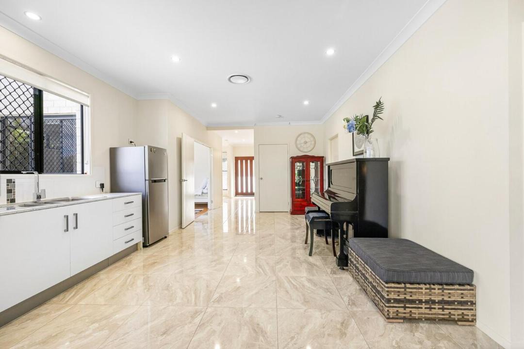 Photo of Others in Wynnum West