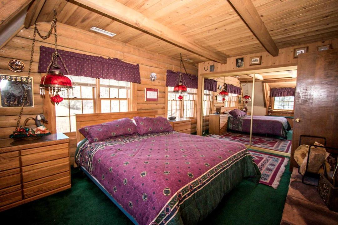 Photo of Bedroom in Fawnskin