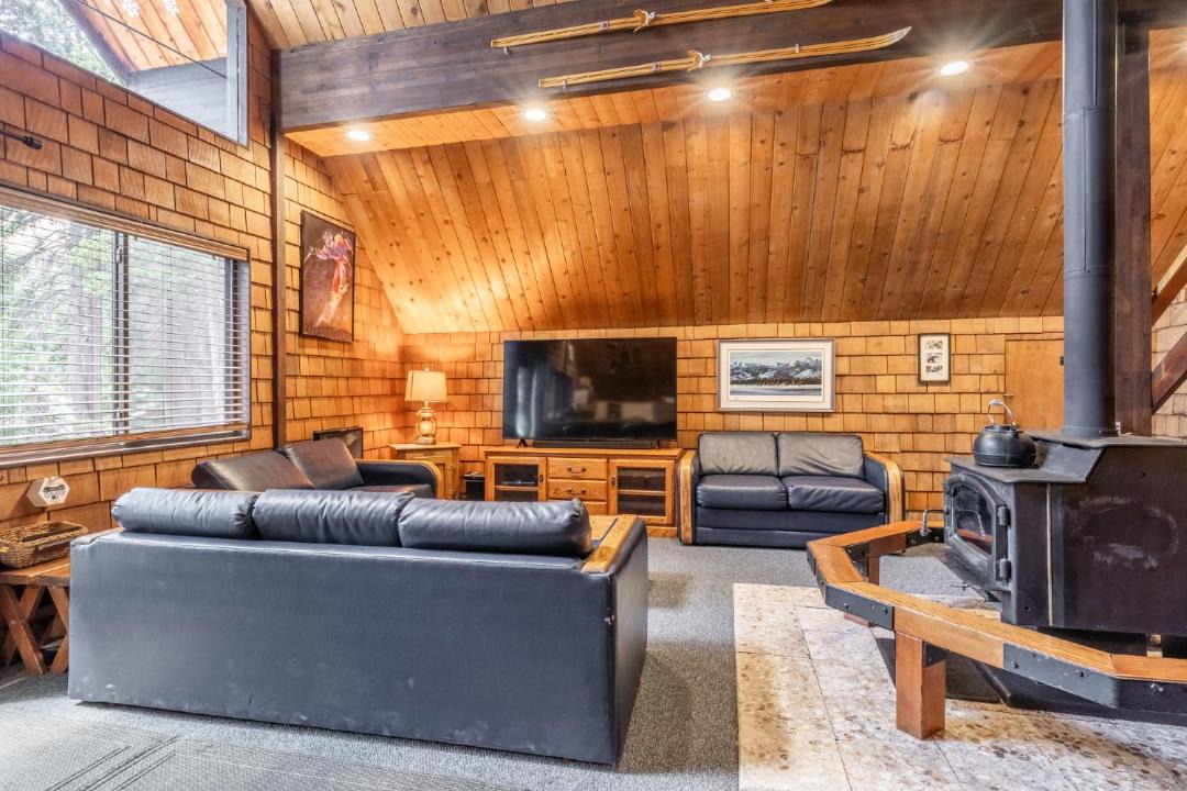 Photo of Livingroom in Mammoth Lakes