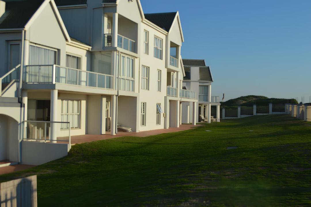Photo of Others in Pollok Beach