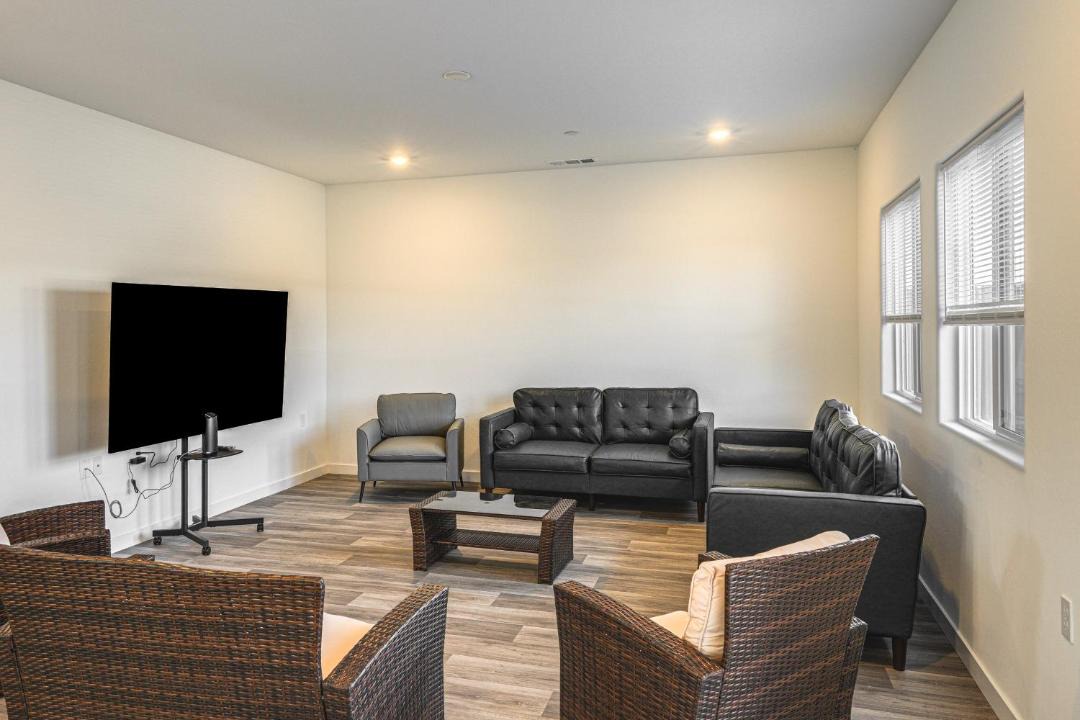 Photo of Livingroom in Pumpkin Center