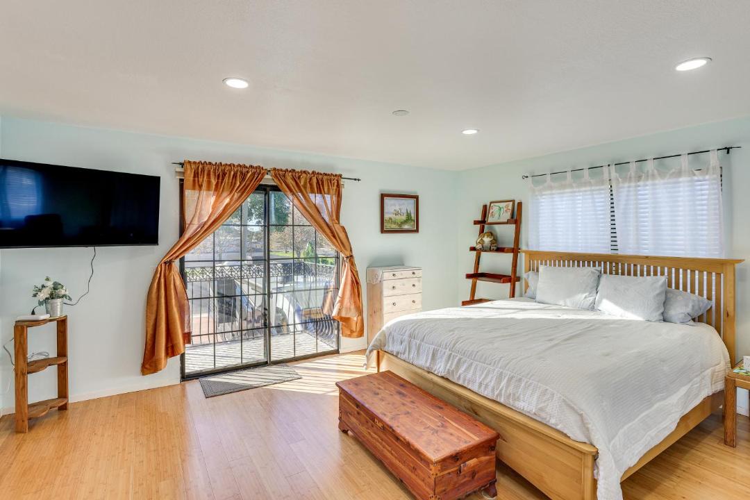 Photo of Bedroom in Lompoc