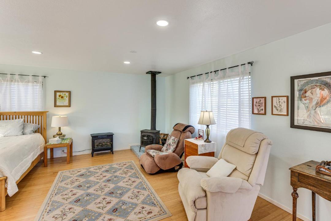 Photo of Bedroom in Lompoc