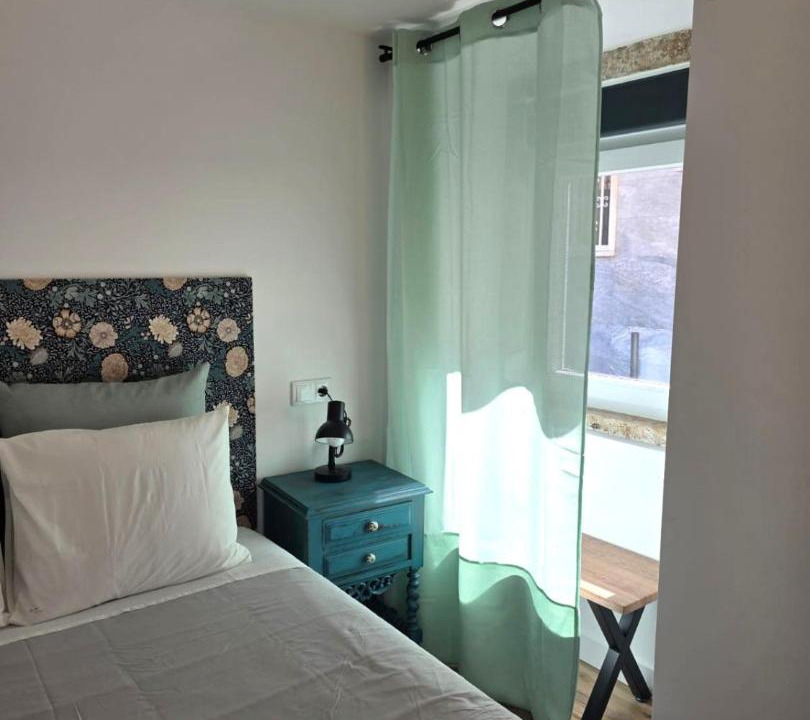 Photo of Bedroom in Linda-a-Velha