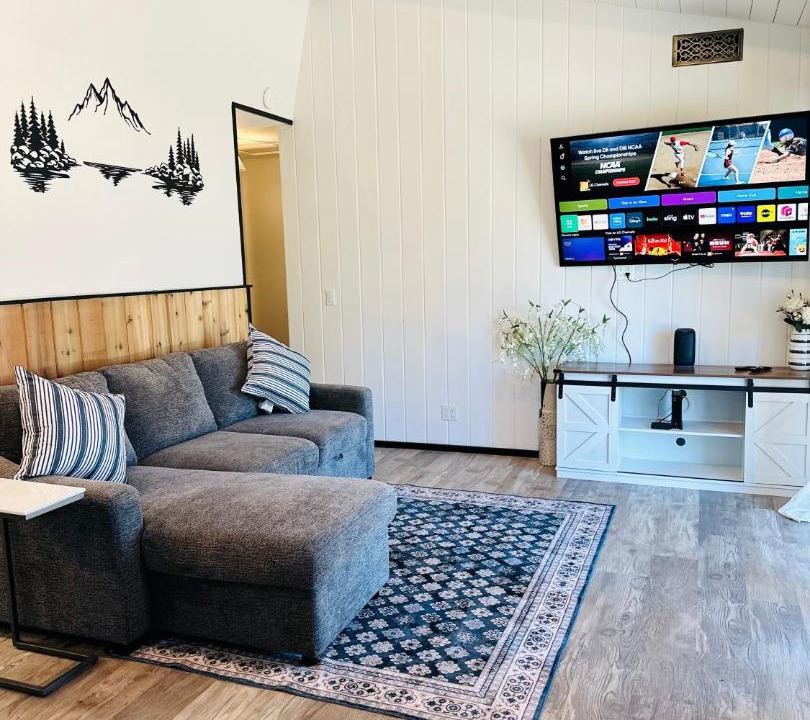Photo of Livingroom in Lower Kingsbury