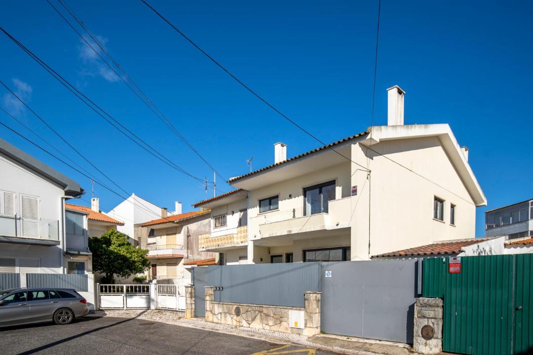 Photo of Buildings in Cobre