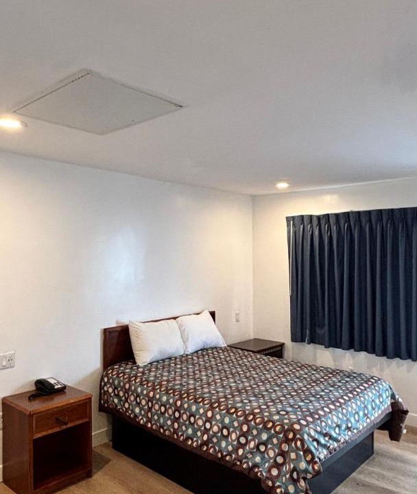 Photo of Bedroom in East Whittier