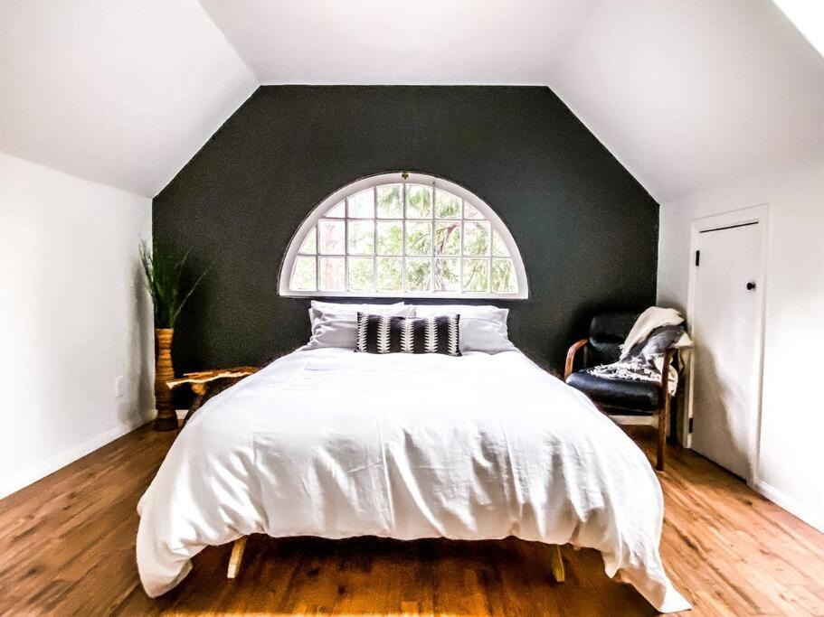 Photo of Bedroom in Idyllwild