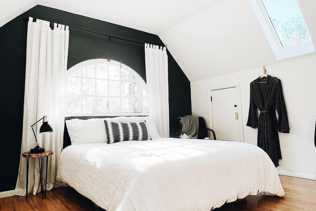 Photo of Bedroom in Idyllwild