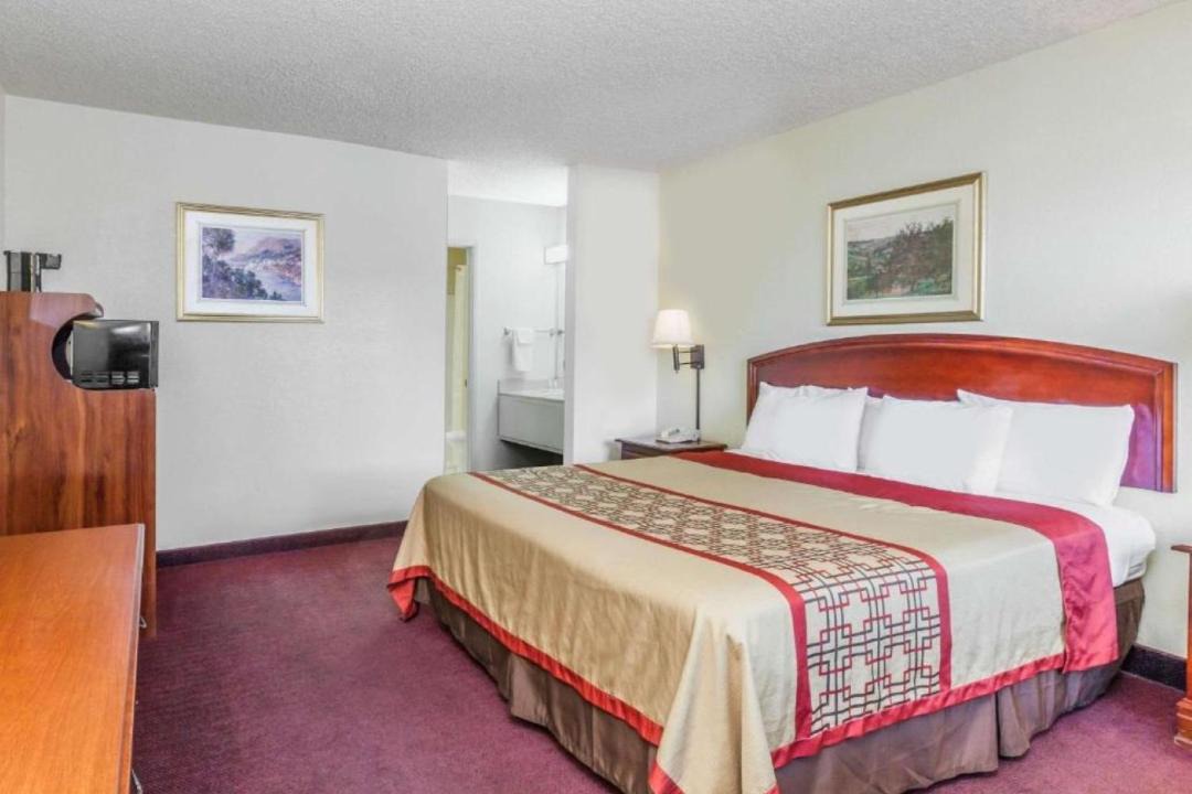 Photo of Bedroom in West Park Community