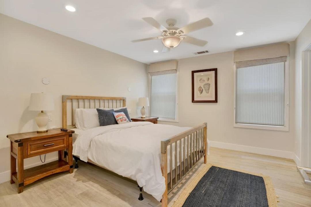 Photo of Bedroom in West Newport