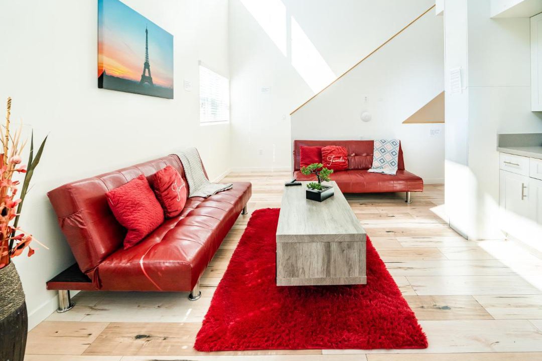Photo of Livingroom in Wilshire
