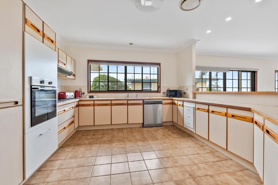 Photo of Kitchen in Golden Beach