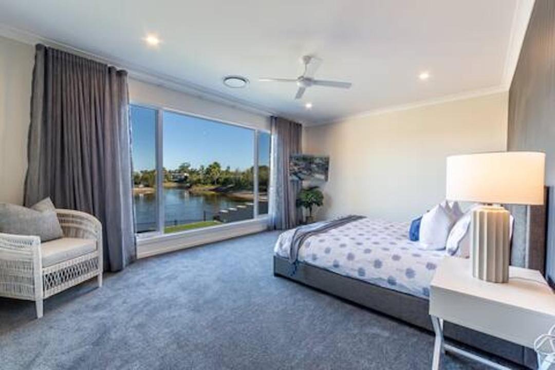Photo of Others in Surfers Paradise