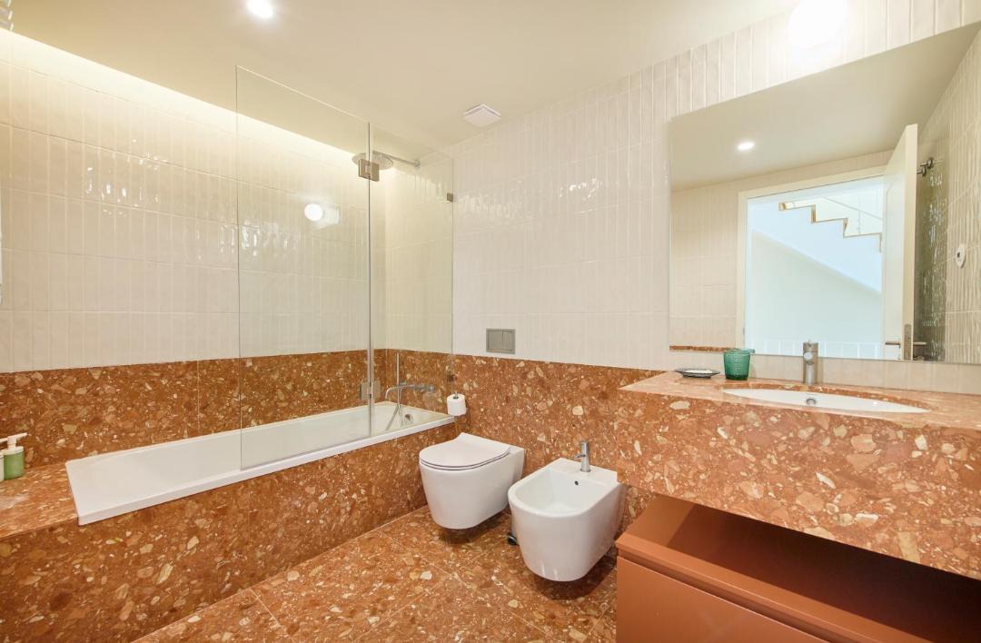 Photo of Bathroom in Paco De Arcos