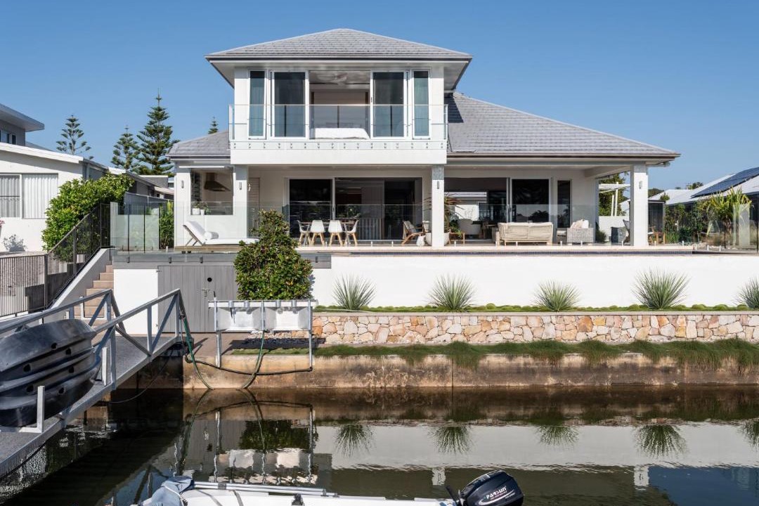 Photo of Others in Pelican Waters