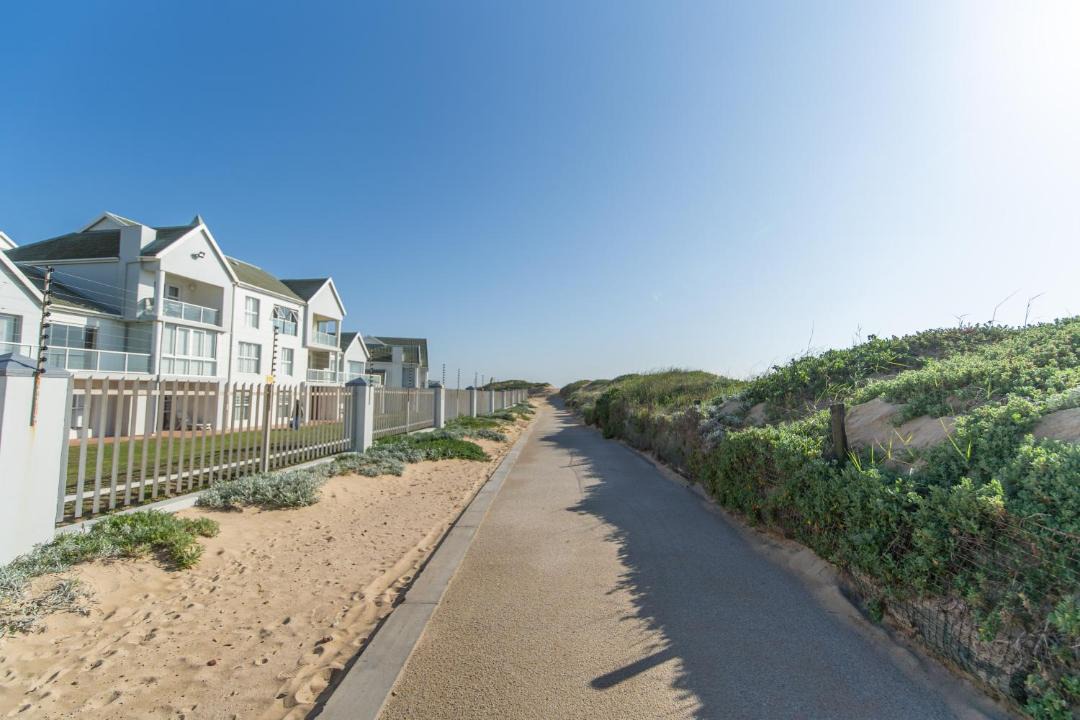 Photo of Others in Pollok Beach