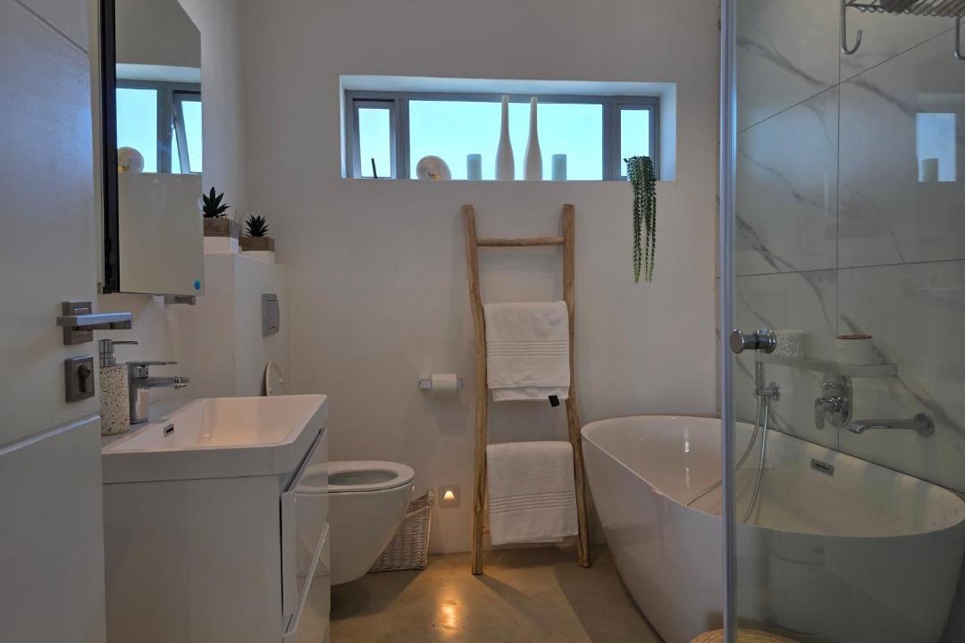 Photo of Bathroom in Wavecrest