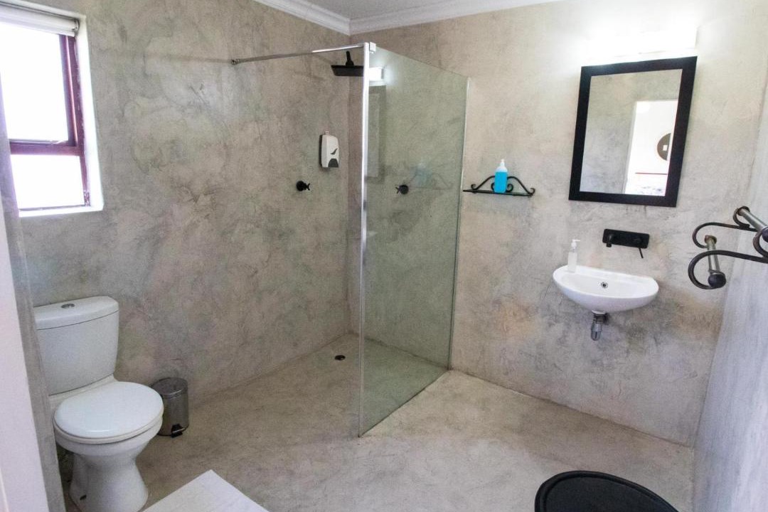 Photo of Bathroom in Aston Bay