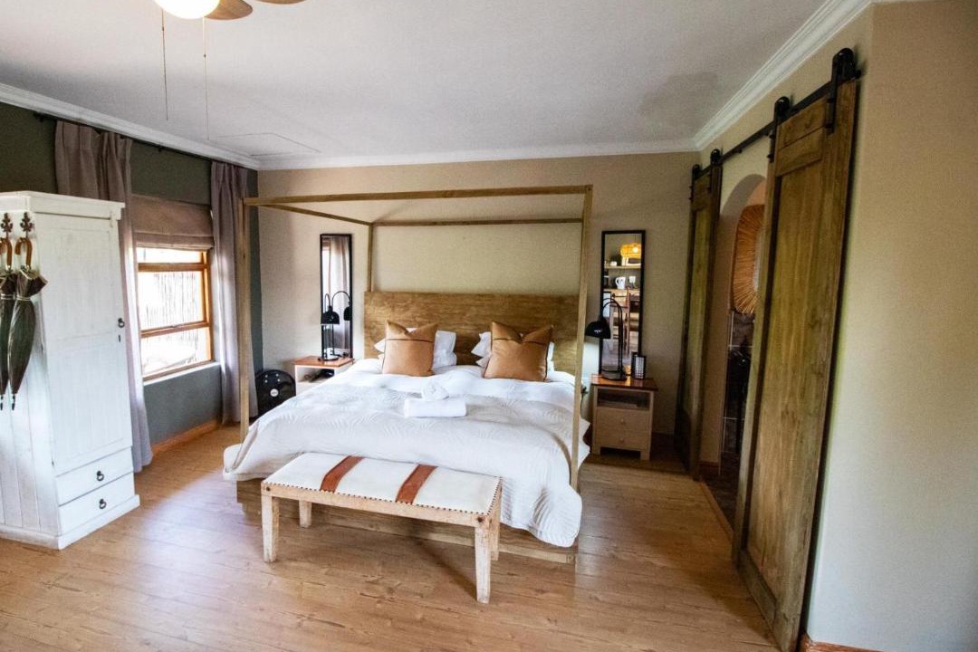 Photo of Bedroom in Aston Bay
