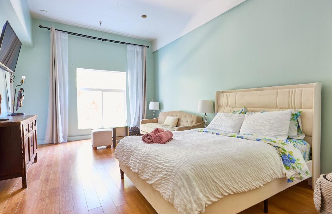 Photo of Bedroom in Central Malibu