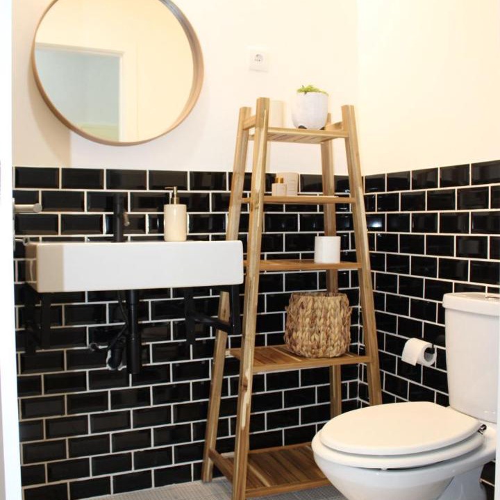 Photo of Bathroom in Coimbra City Centre