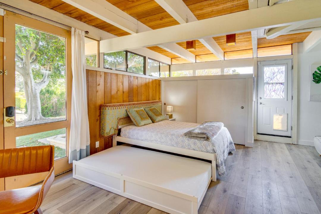 Photo of Others in Central Malibu