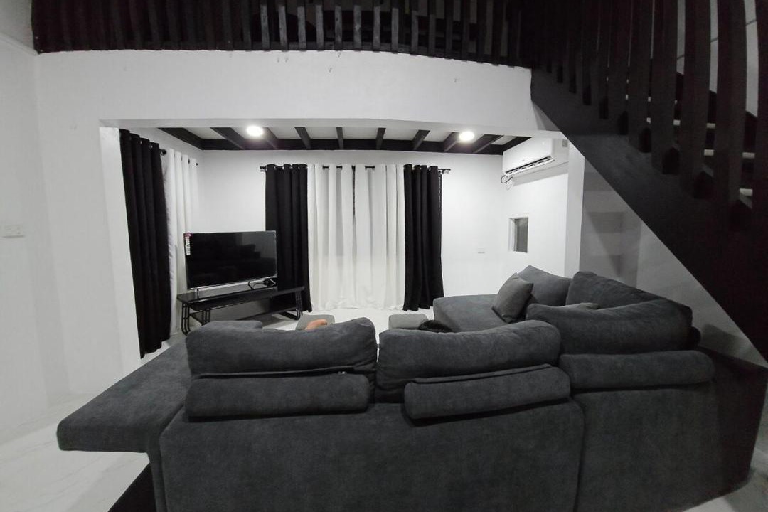 Photo of Livingroom in Suva