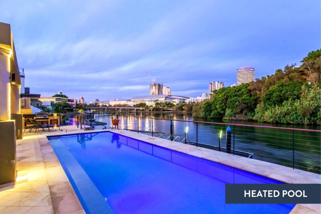 Photo of Others in Broadbeach Waters