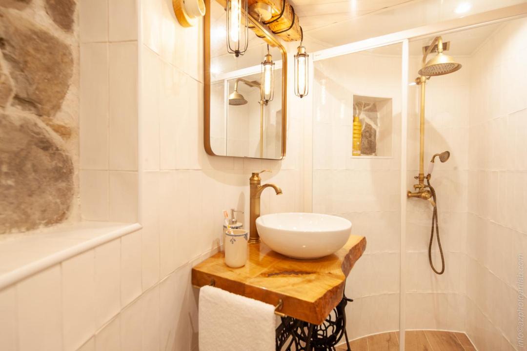 Photo of Bathroom in Atalaia