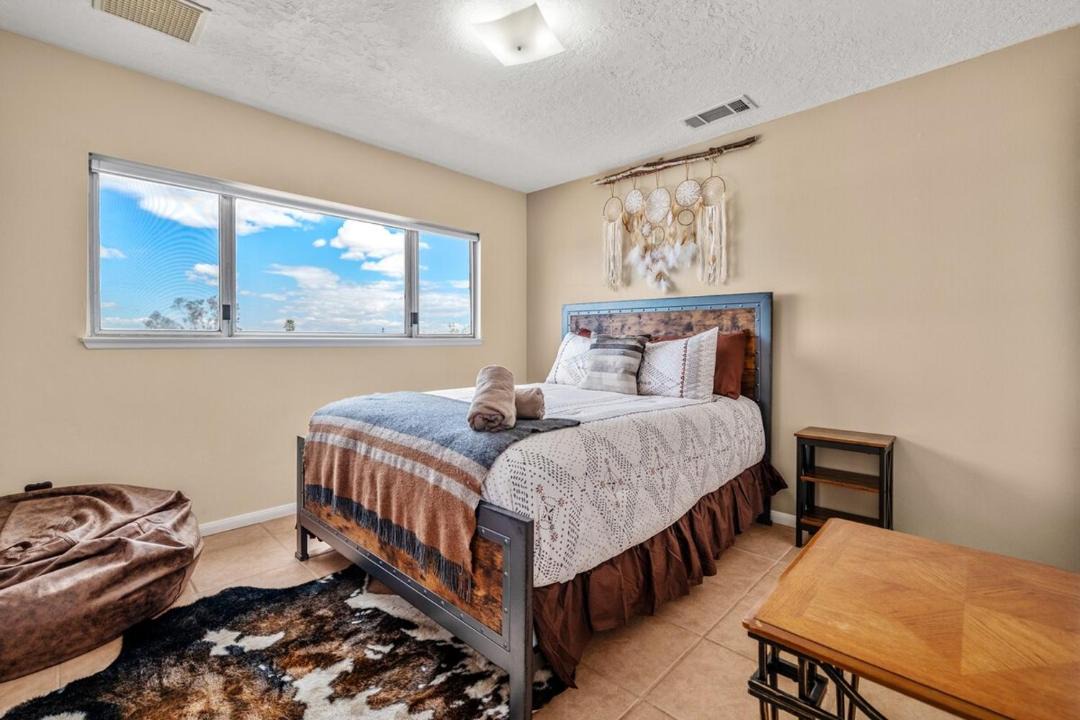Photo of Bedroom in Twentynine Palms