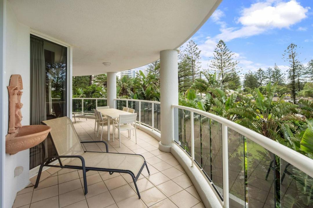 Photo of Patio Balcony in Main Beach