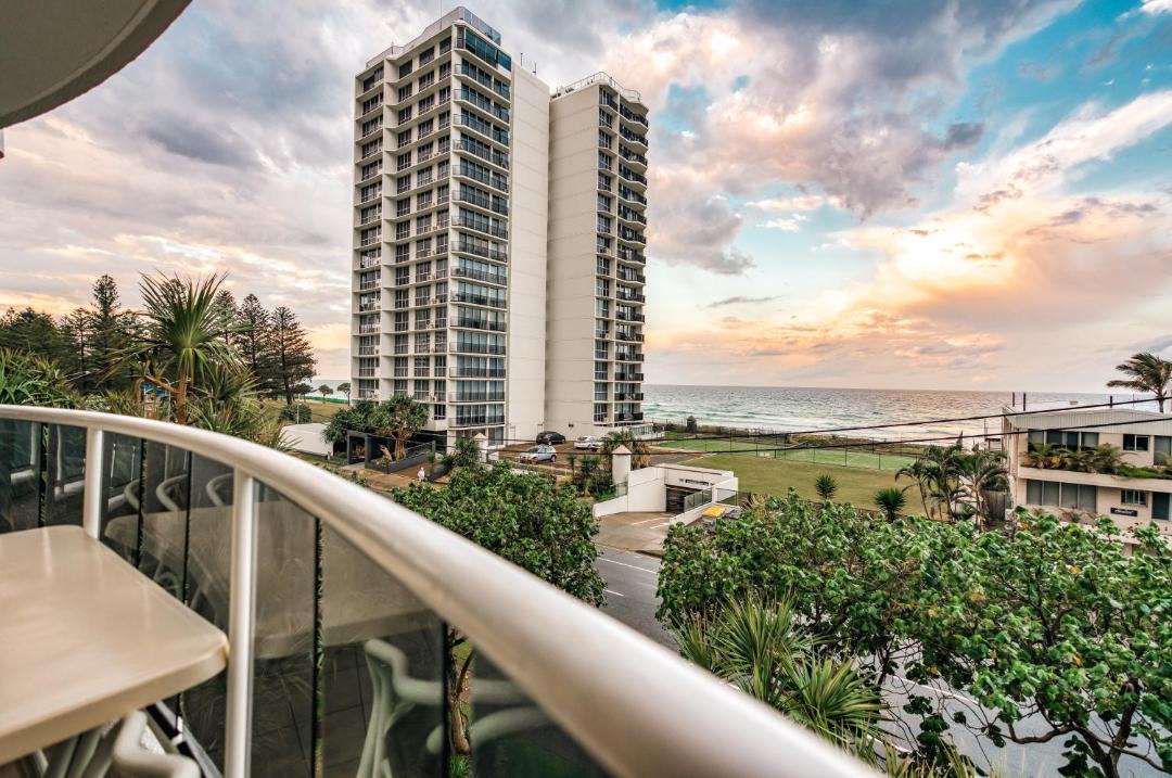 Photo of Patio Balcony in Main Beach