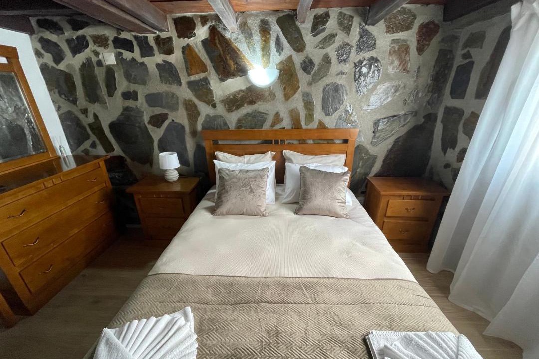 Photo of Bedroom in Castanheira de Pera