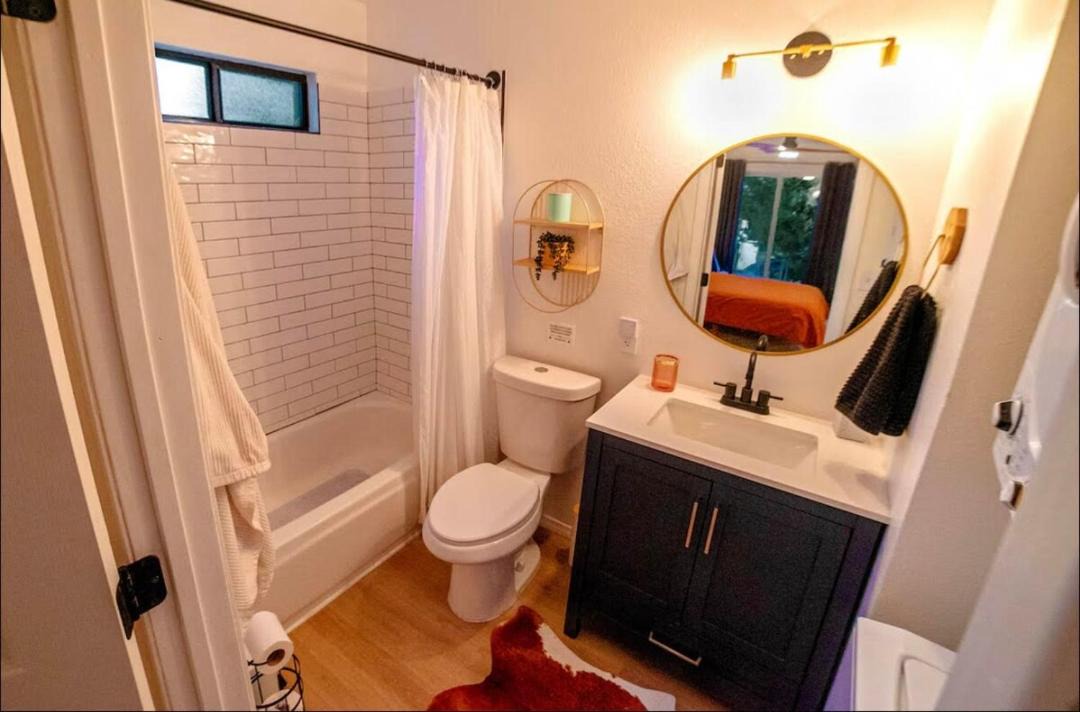 Photo of Bathroom in Woodlands