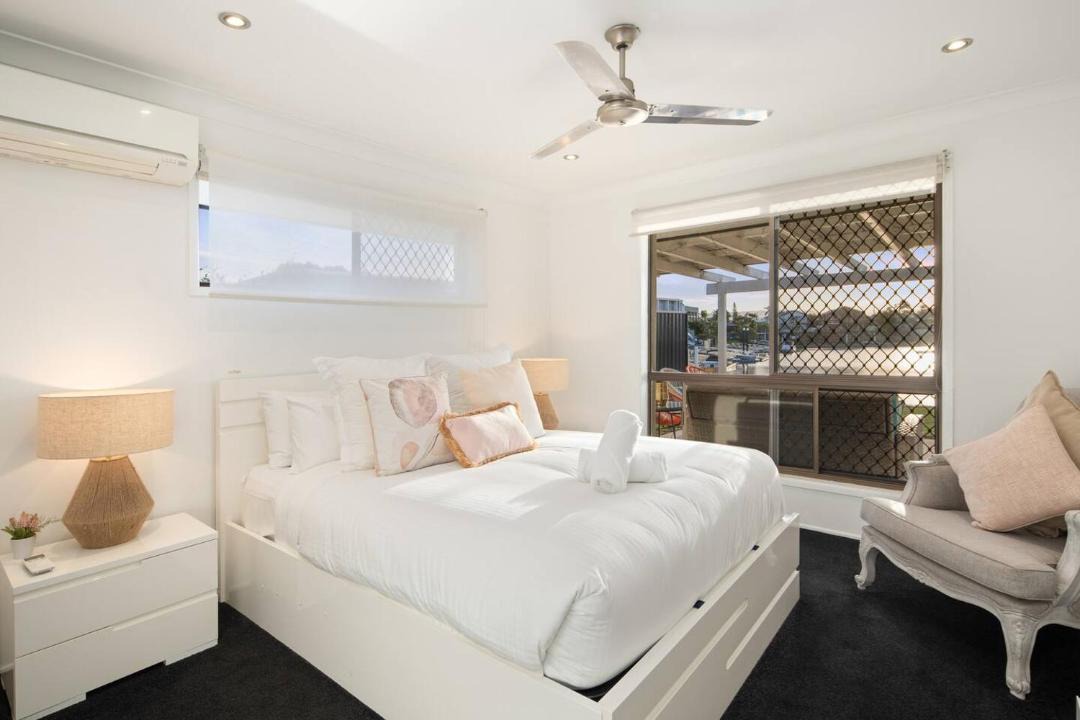 Photo of Bedroom in Broadbeach Waters