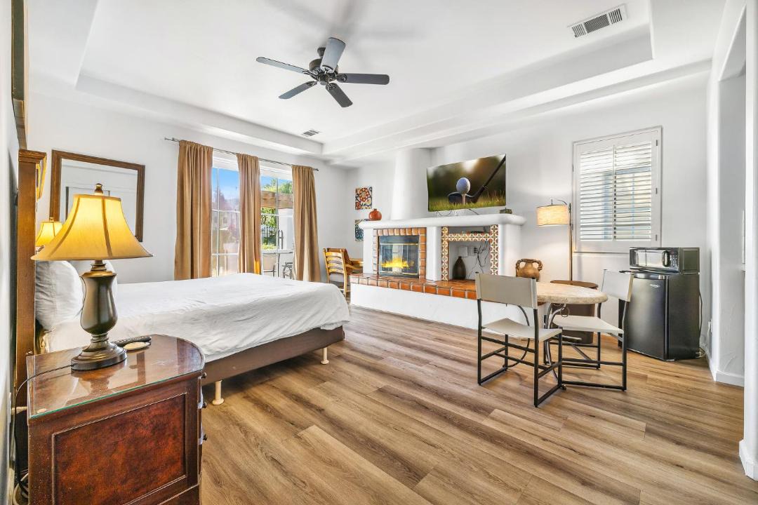 Photo of Bedroom in La Quinta