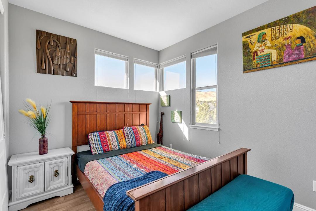 Photo of Bedroom in West University