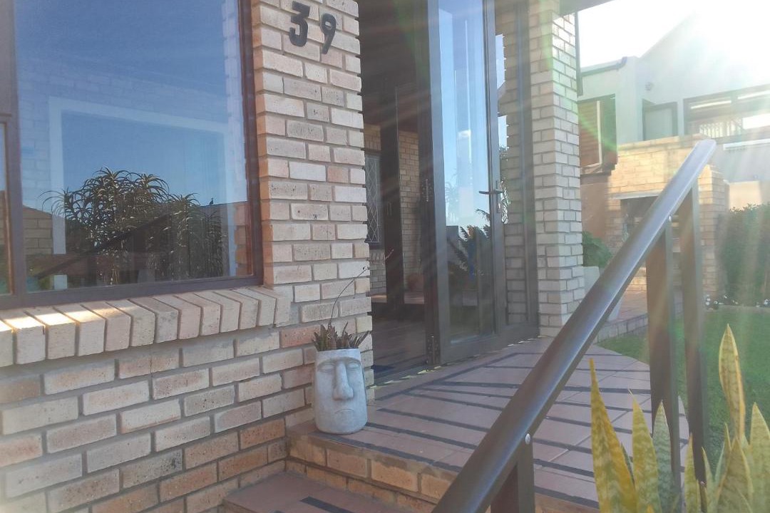 Photo of Patio Balcony in Wavecrest