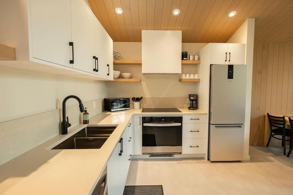 Photo of Kitchen in Ucluelet