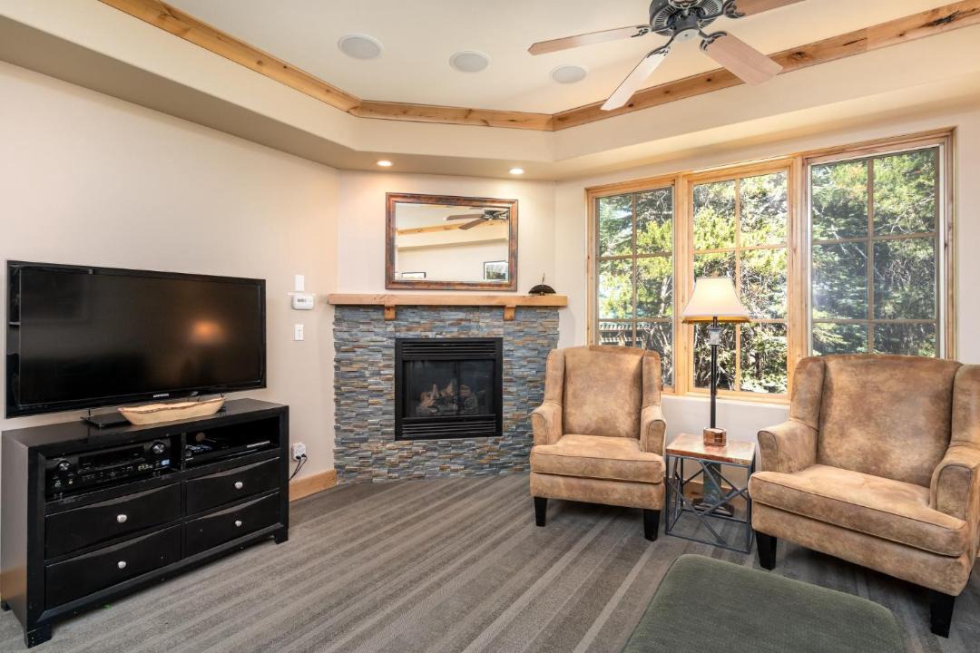 Photo of Livingroom in Bear Valley