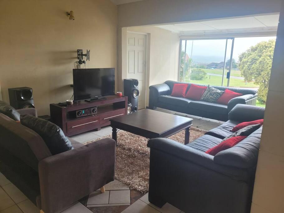 Photo of Livingroom in Wavecrest