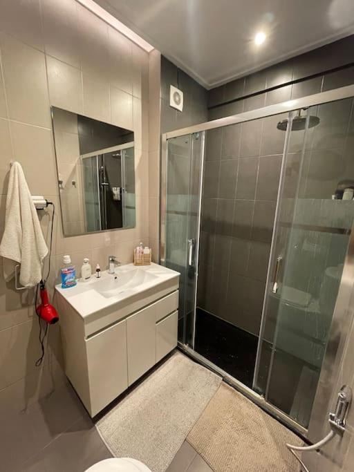 Photo of Bathroom in Cacilhas
