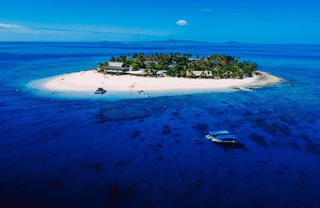 Photo of Others in Beachcomber Island