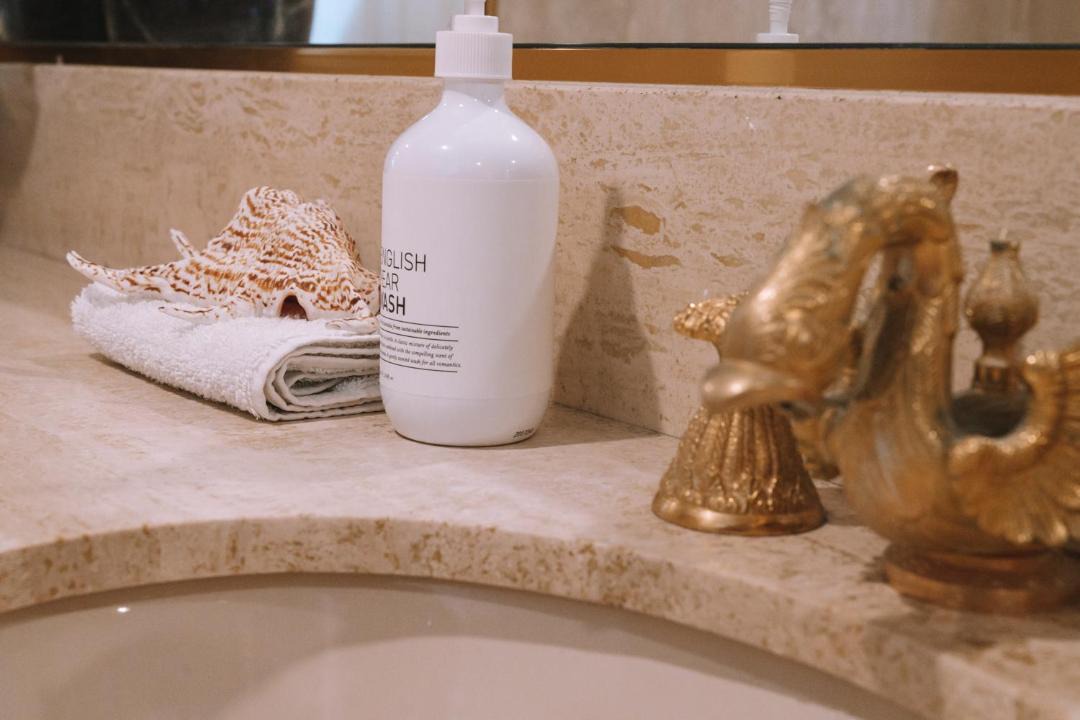 Photo of Bathroom in Main Beach