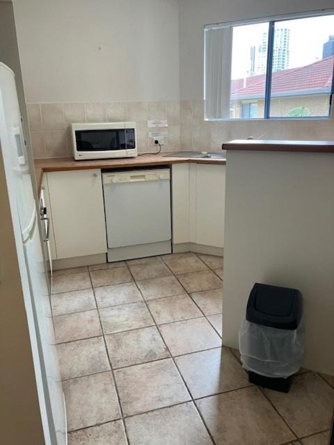 Photo of Kitchen in Mermaid Beach