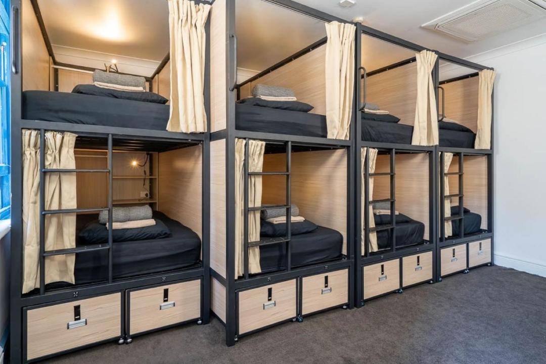 Photo of Bedroom in Surfers Paradise